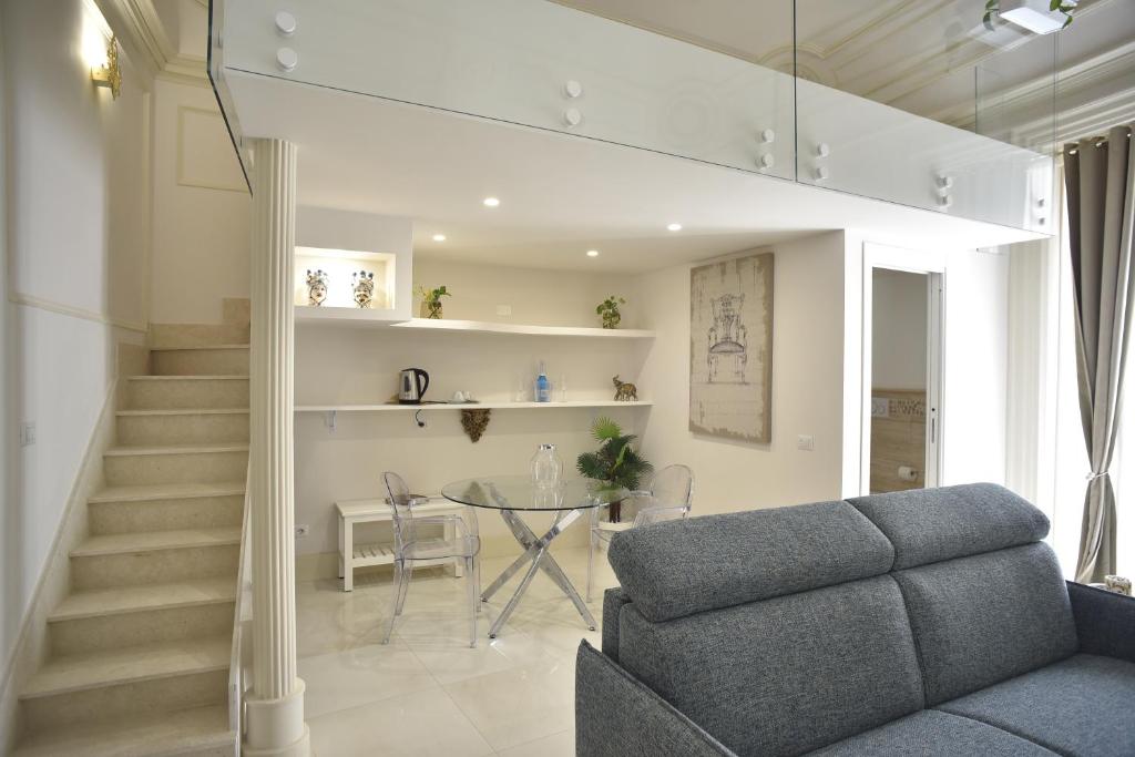 Home dentro il teatro - 10