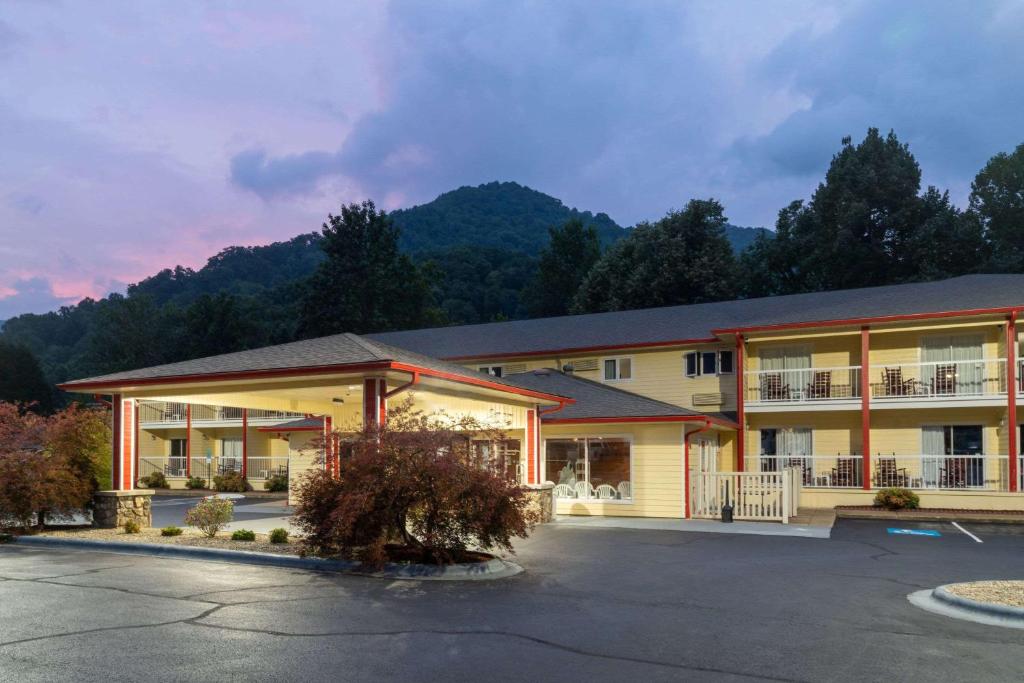 Ramada Limited  Maggie Valley