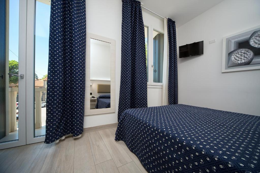Hotel Giotto - Double Room With Balcony