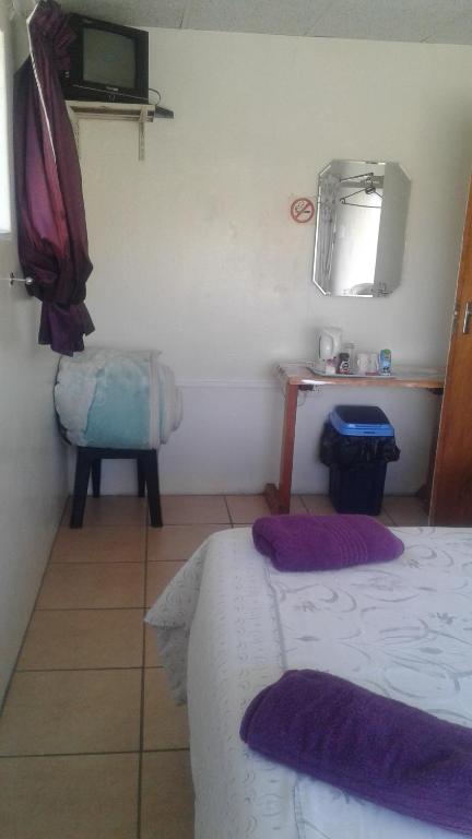 Poplar Guest House