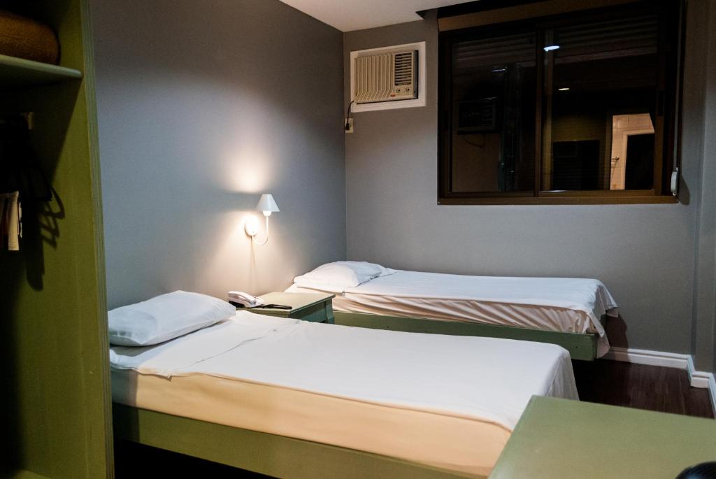 Master Express Alberto Bins - 200 metros do Hospital Santa Casa - Standard-Zweibettzimmer