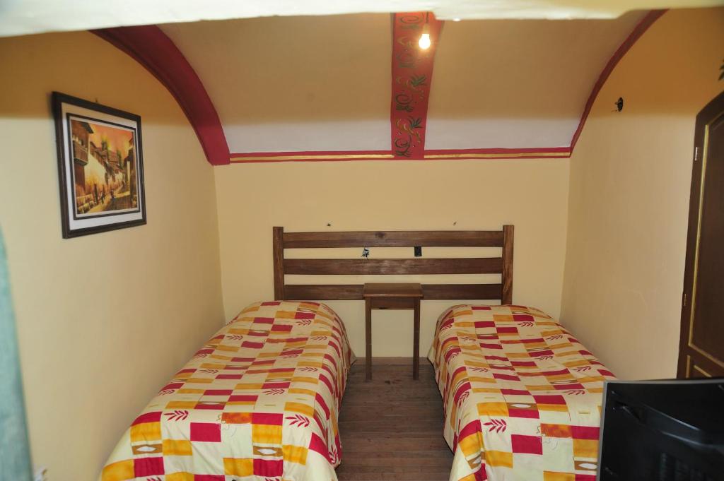 Casona Potosi - Habitación Individual Con Baño Compartido