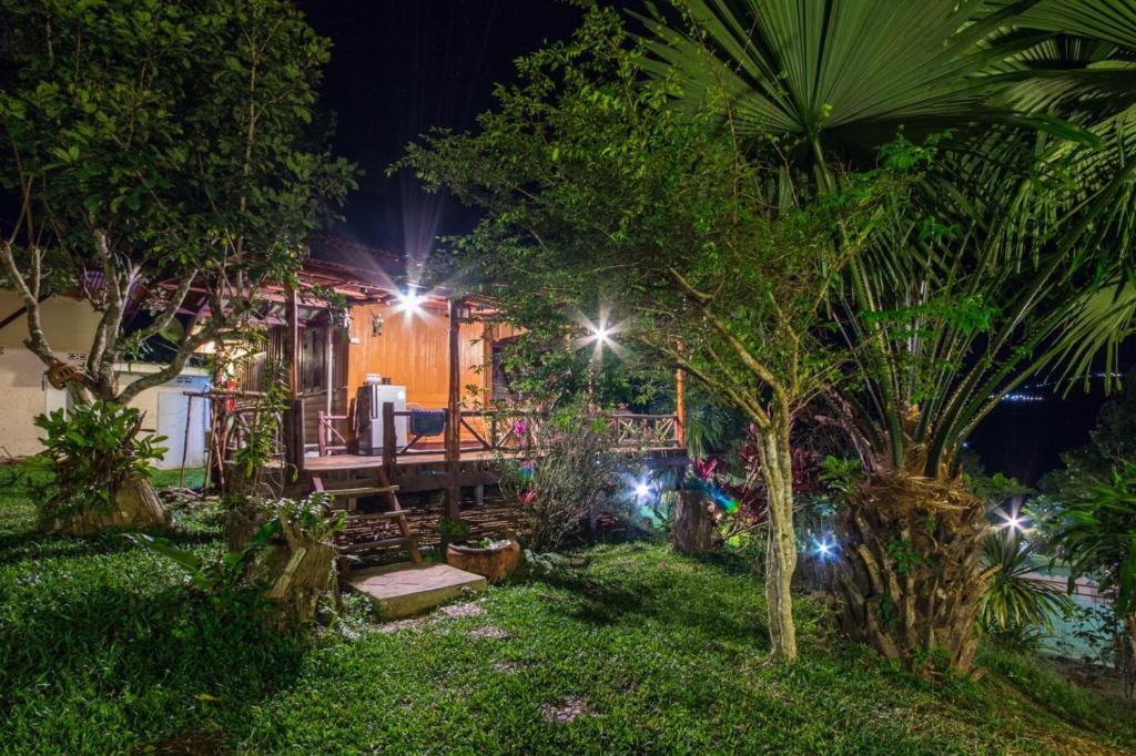บ้านสวนศรเพชร - Sala De Família Com Vista Para A Montanha