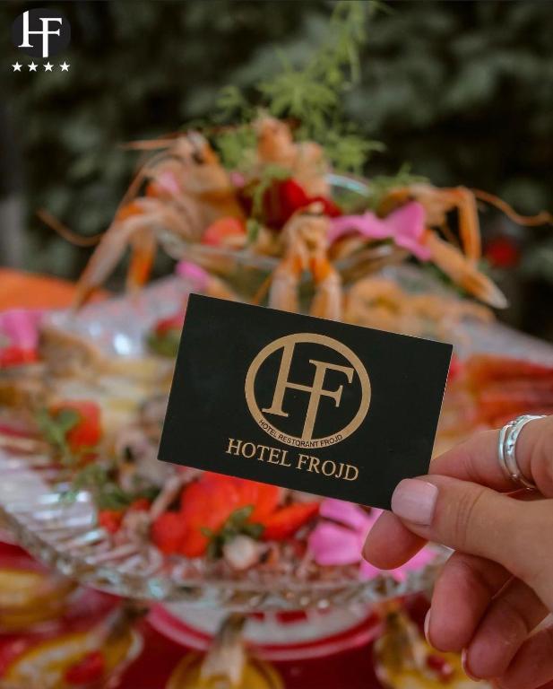 Certifikát, hodnocení, plakát nebo jiný dokument vystavený v ubytování Hotel Frojd - Beach Front Resort