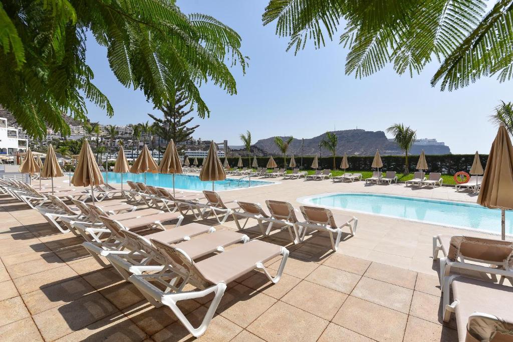 Basen w obiekcie Beach Apartment Playa del Cura 4 lub w pobliżu