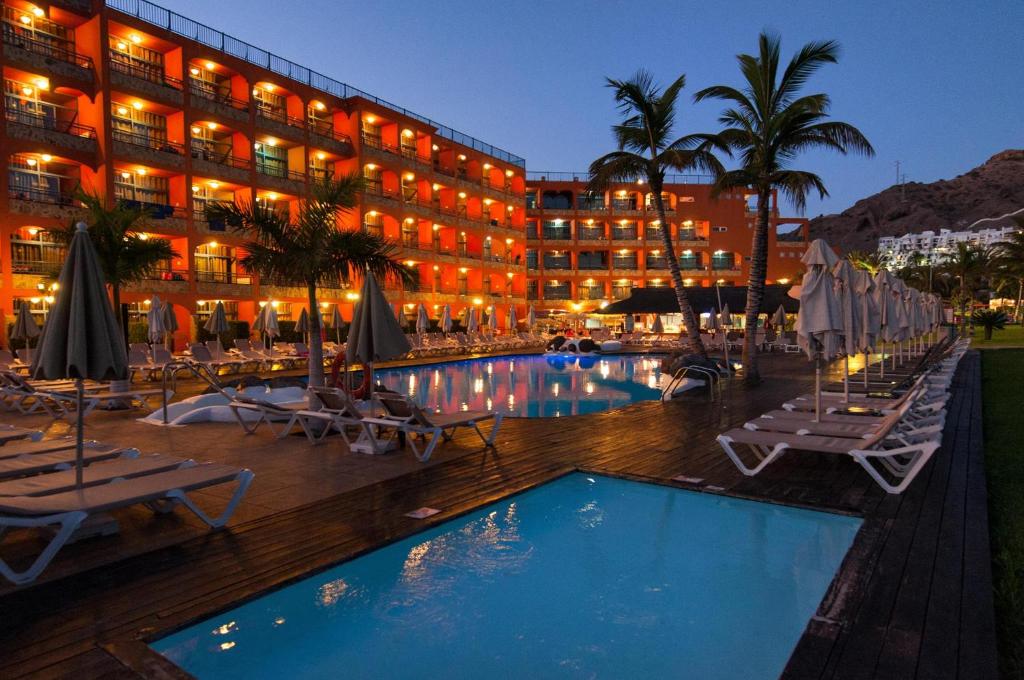 Basen w obiekcie Beach Apartment Playa del Cura 4 lub w pobliżu