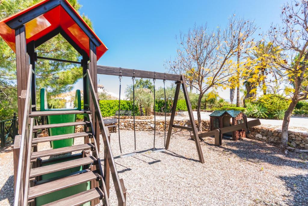 Fotografie z fotogalerie ubytování Tu Villa Rural Alakran 2 Dormitorios Piscina privada v destinaci Alhaurín el Grande