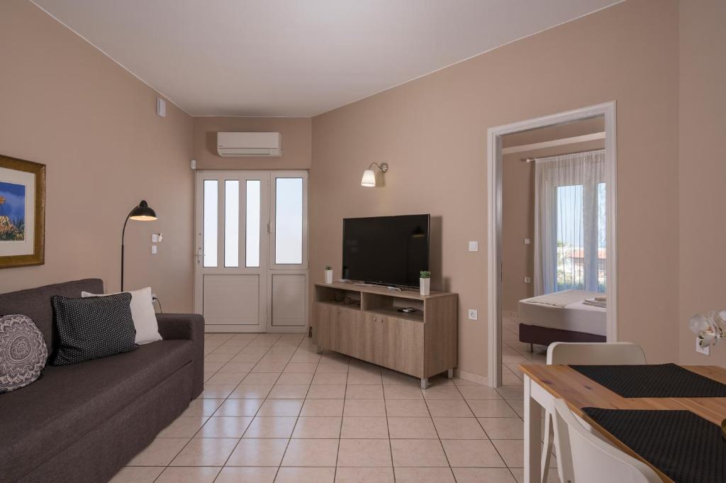 Tholos Apartments - 9