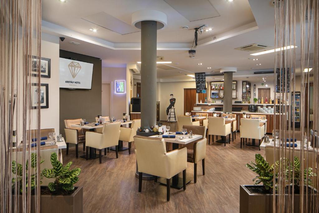Restaurace v ubytování Kristály Hotel