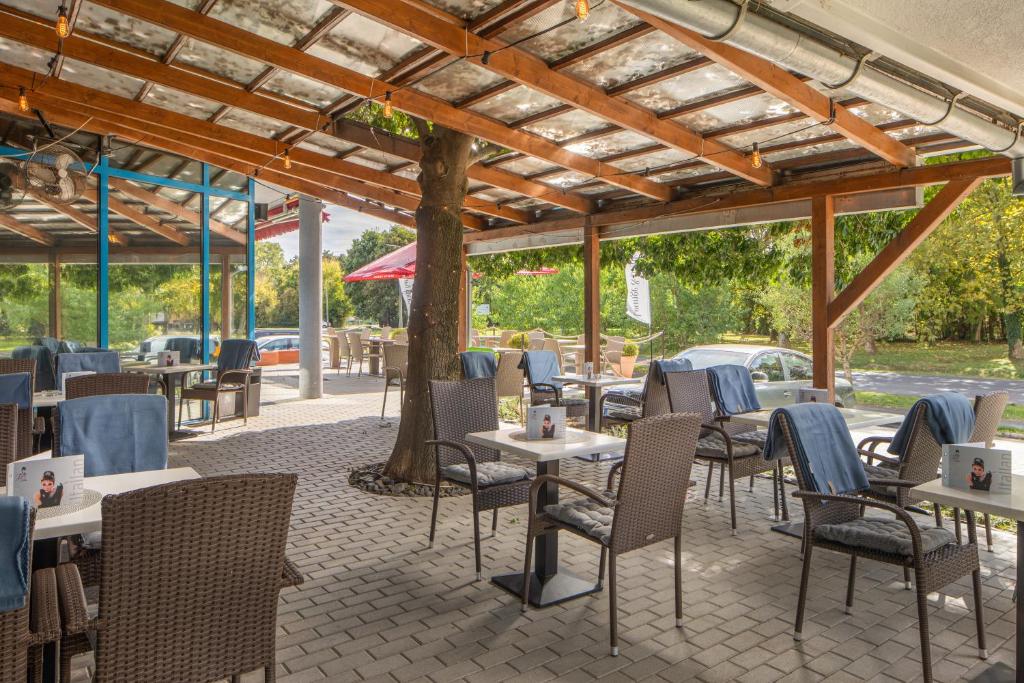 Restaurace v ubytování Kristály Hotel