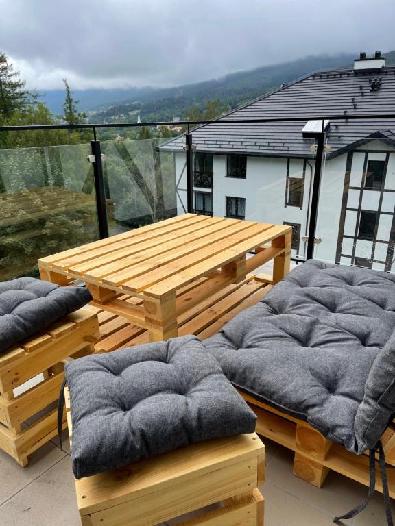Výhľad na hory alebo výhľad na hory priamo z apartmánu