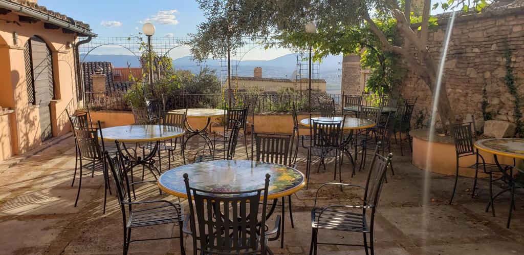 Fotografie z fotogalerie ubytování HOTEL TREVI Palazzo Natalini v destinaci Trevi