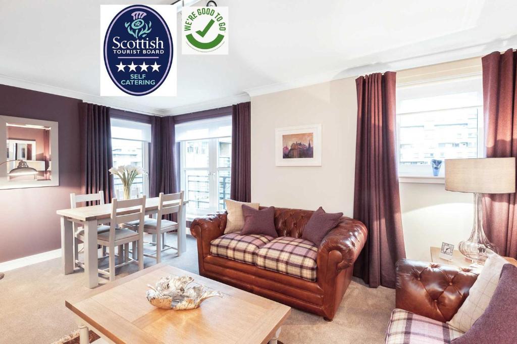 The Botanist Apartment Edinburgh Old Town 2 Bedroom Lift Parking previously The Parkgate Residence 휴식 공간