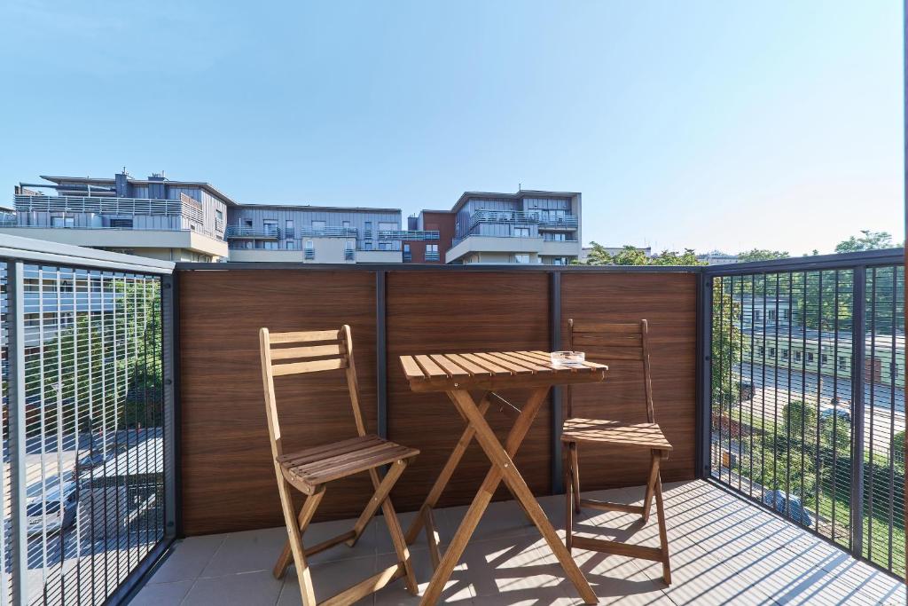 Balkón alebo terasa v ubytovaní Nowa Tęczowa Apartments Promenada Staromiejska by Noclegi Renters