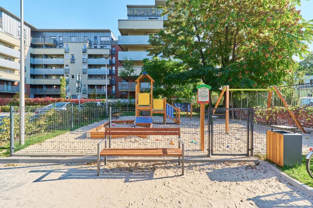 Detský kútik v ubytovaní Nowa Tęczowa Apartments Promenada Staromiejska by Noclegi Renters