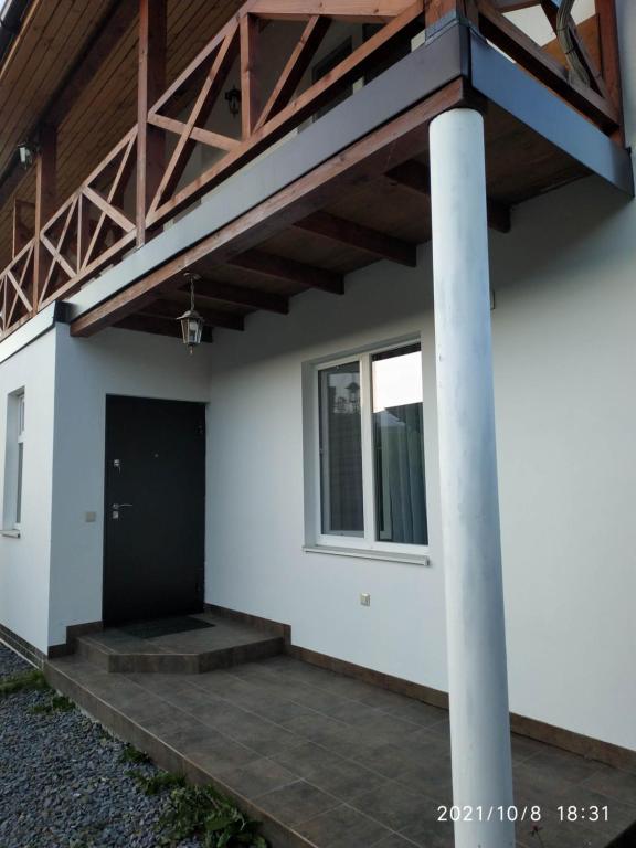 NestG Guest House - Three-Bedroom Apartment