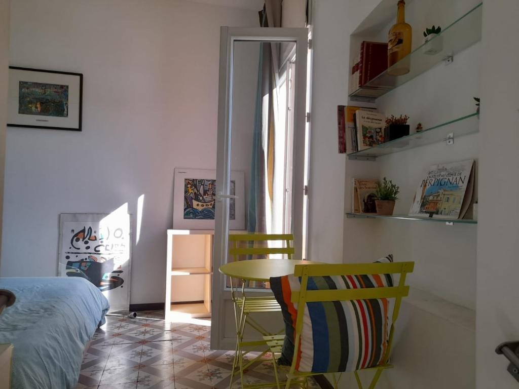 Posezení v ubytování Appartement La Méditerranée vue sur Mer plein soleil 3 climatisations réversibles