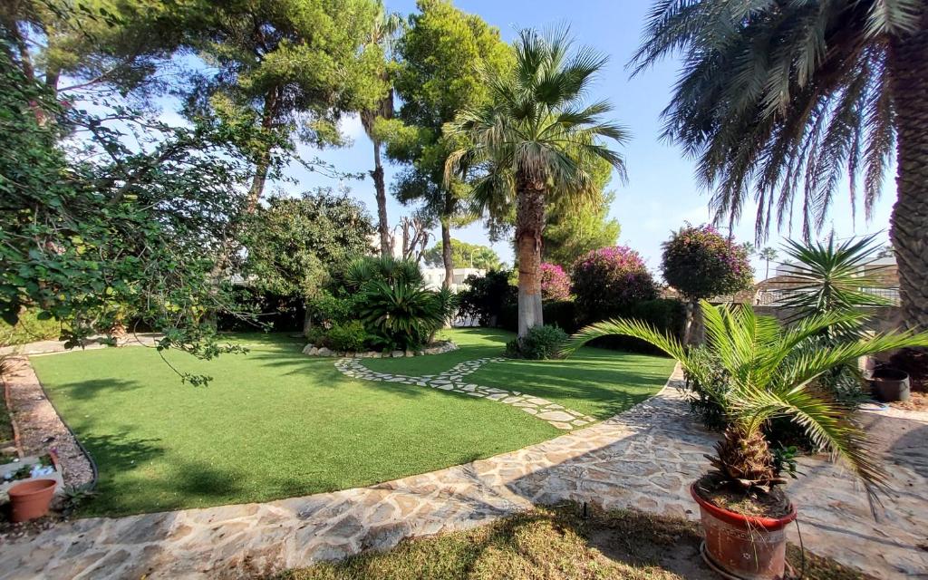 Villa Descanso, Villamartin - Harga Terbaru 2022