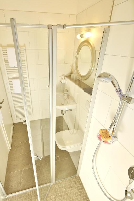 Busses Guesthouse - Superior Double Room