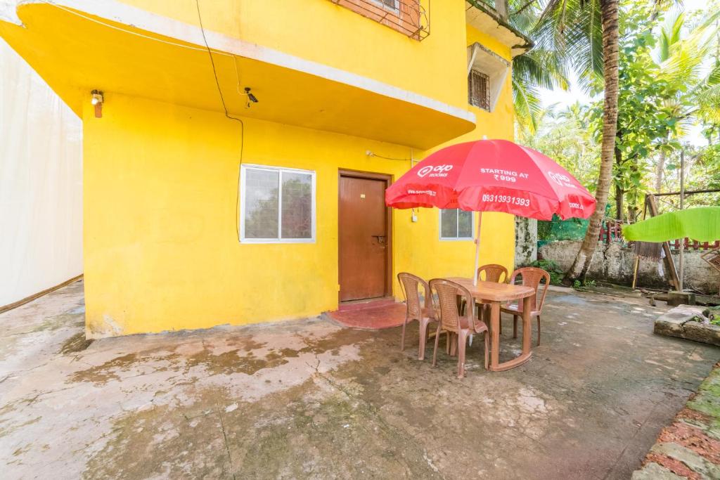 Kiara Hotel Goa - Deluxe Double Room (2 Adults + 1 Child)