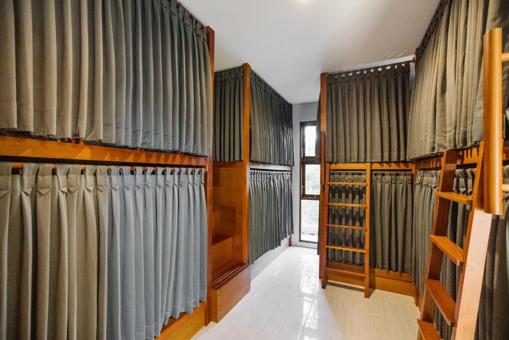 Vasudha Hostel Canggu - 11