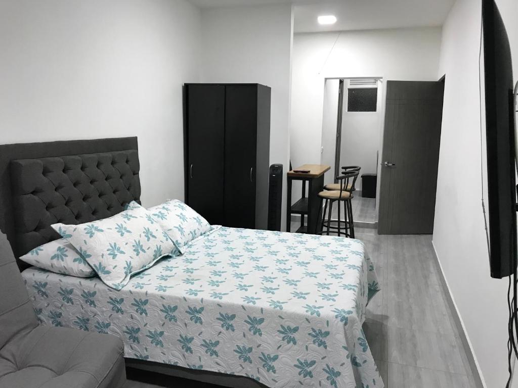 Aparta estudio amoblado Medellin, San joaquin - Apartamento De Una Habitación