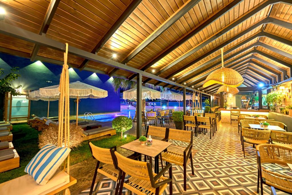 Bazén v ubytování Principal New Leisure Hotel nebo v jeho okolí