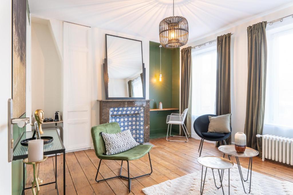Posezení v ubytování LAROZIERE Chambres d’hôtes