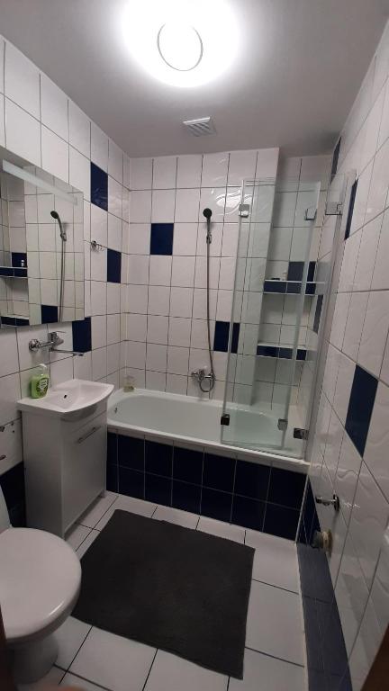 Kúpeľňa v ubytovaní Apartament w Kudowie-Zdrój