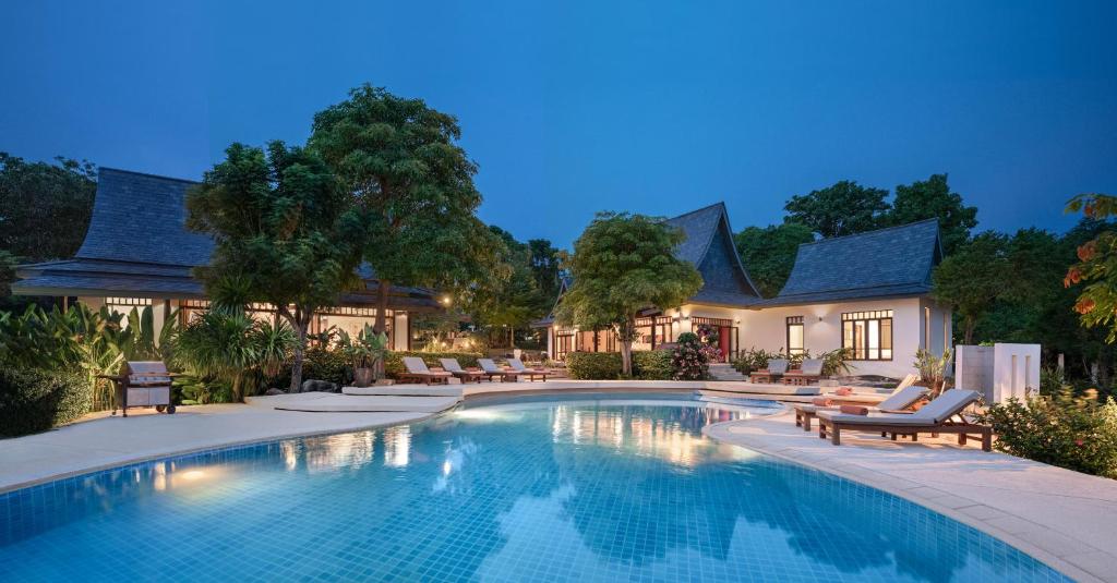 Bazén v ubytování Motsamot - by Sublime Samui Villas nebo v jeho okolí