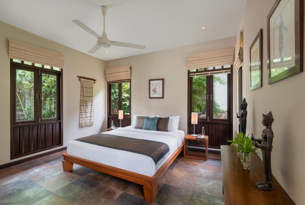 Postel nebo postele na pokoji v ubytování Motsamot - by Sublime Samui Villas