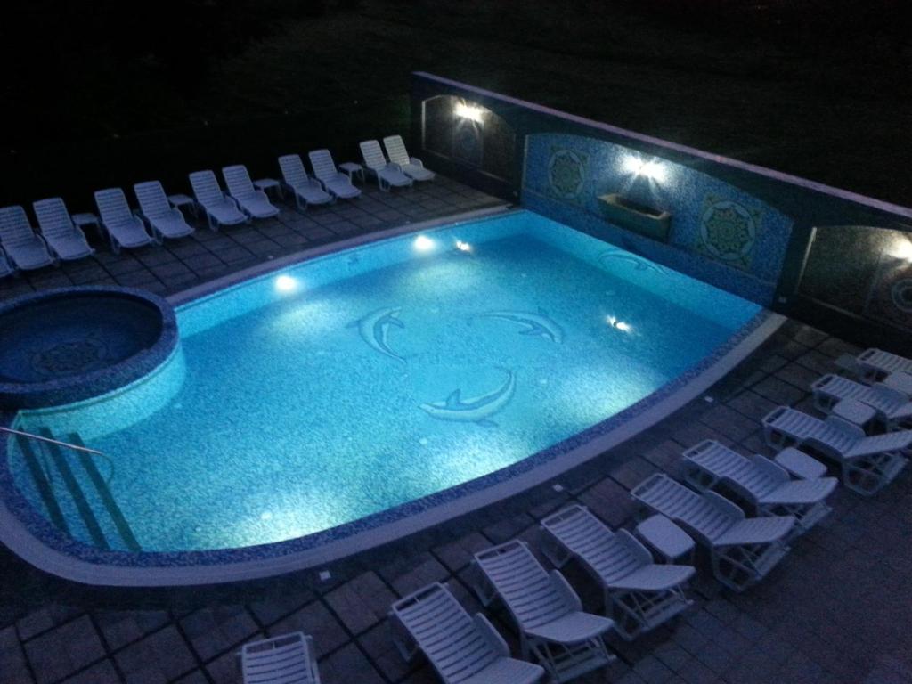 Bazén v ubytování Hotel Boutique Shine nebo v jeho okolí