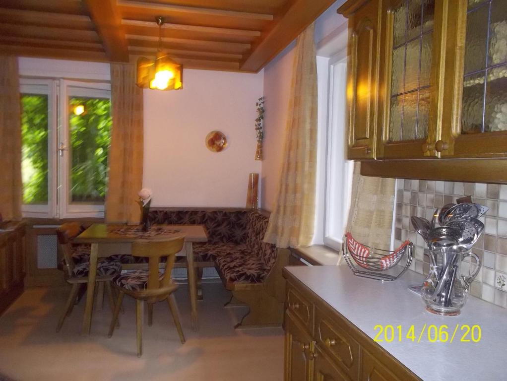 Kuchyň nebo kuchyňský kout v ubytování Haus Wastl
