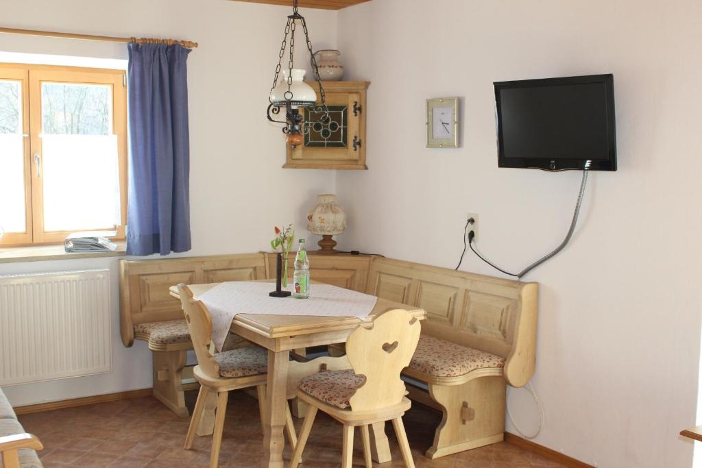 Schwaigerhof - Apartment With Terrace