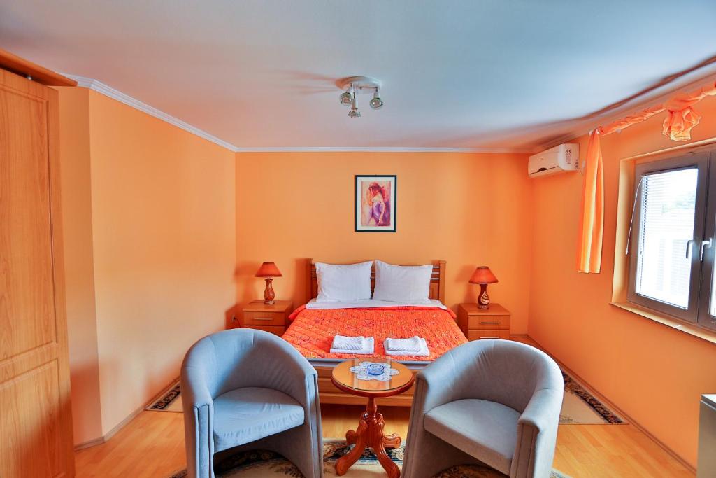 Guest house Mali homtel - Double Or Twin Room With Private Bathroom