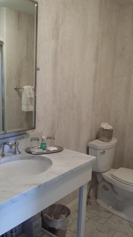 The Boathouse - 码头屋皇后间 - 码头房的电梯附件