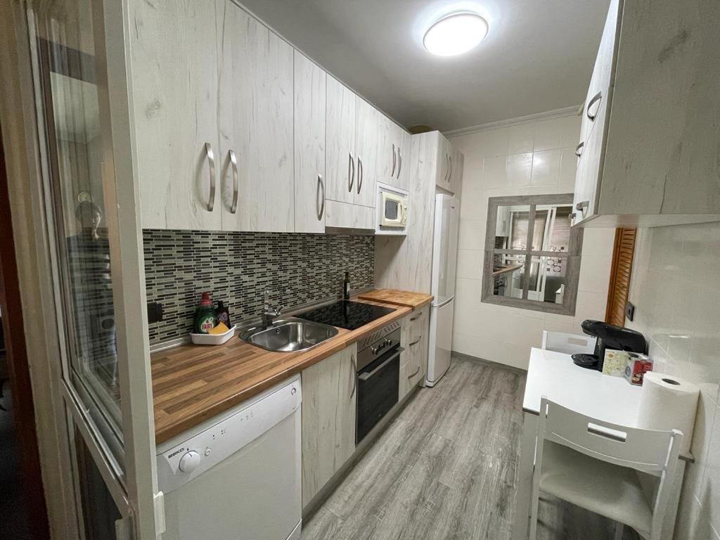 Kuchyň nebo kuchyňský kout v ubytování Vivienda con Fines Turísticos Salvador