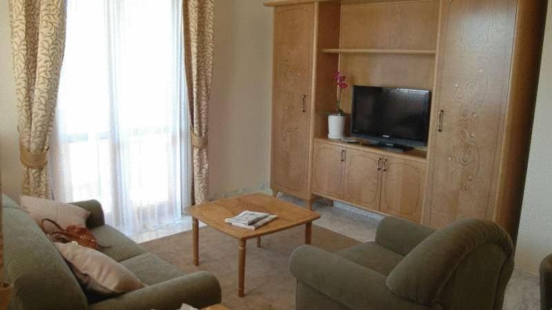 Telewizja i/lub zestaw kina domowego w obiekcie Antella Residence