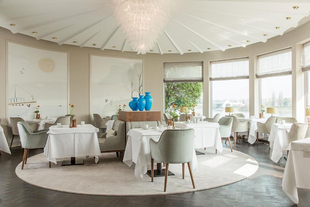 AMERON Bonn Hotel Königshof - Resim 45