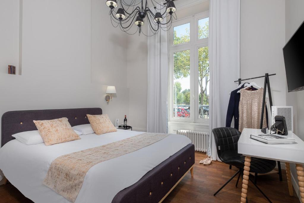 Hôtel de Paris - 12