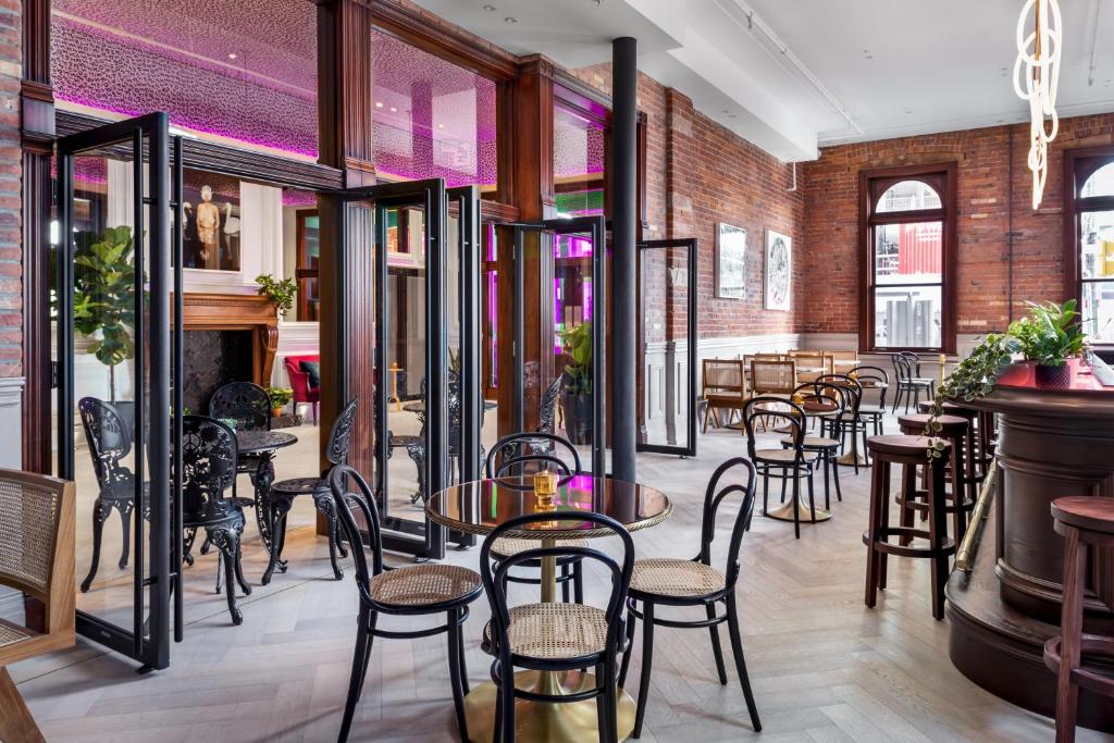 Gladstone House - Resim 18