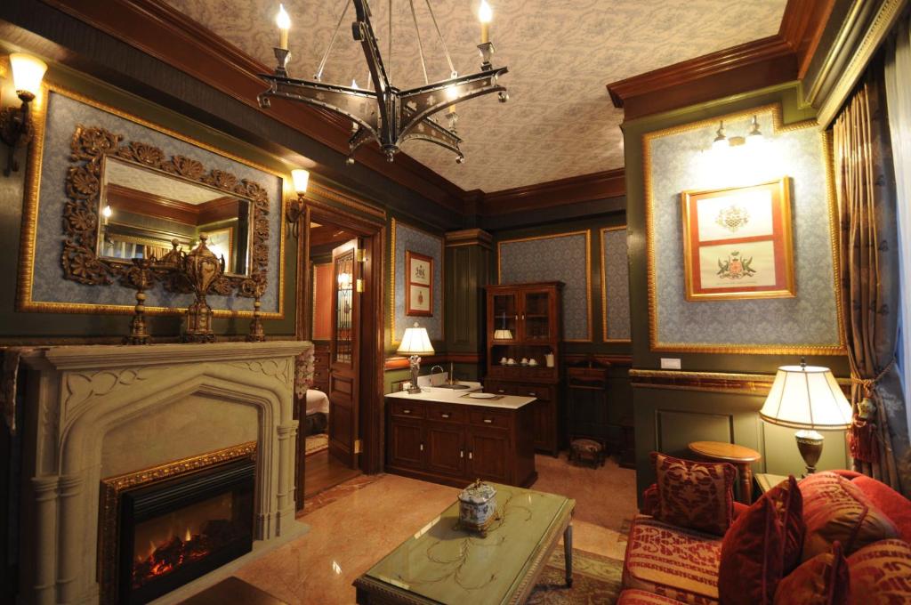 The Old England Manor - Sala Quadrupla Superiore