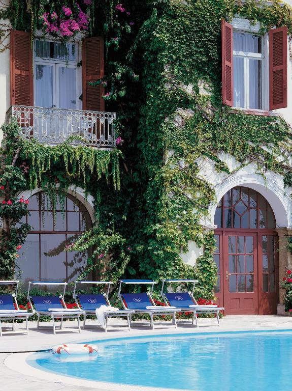 Bazén v ubytování Grand Hotel Gardone nebo v jeho okolí