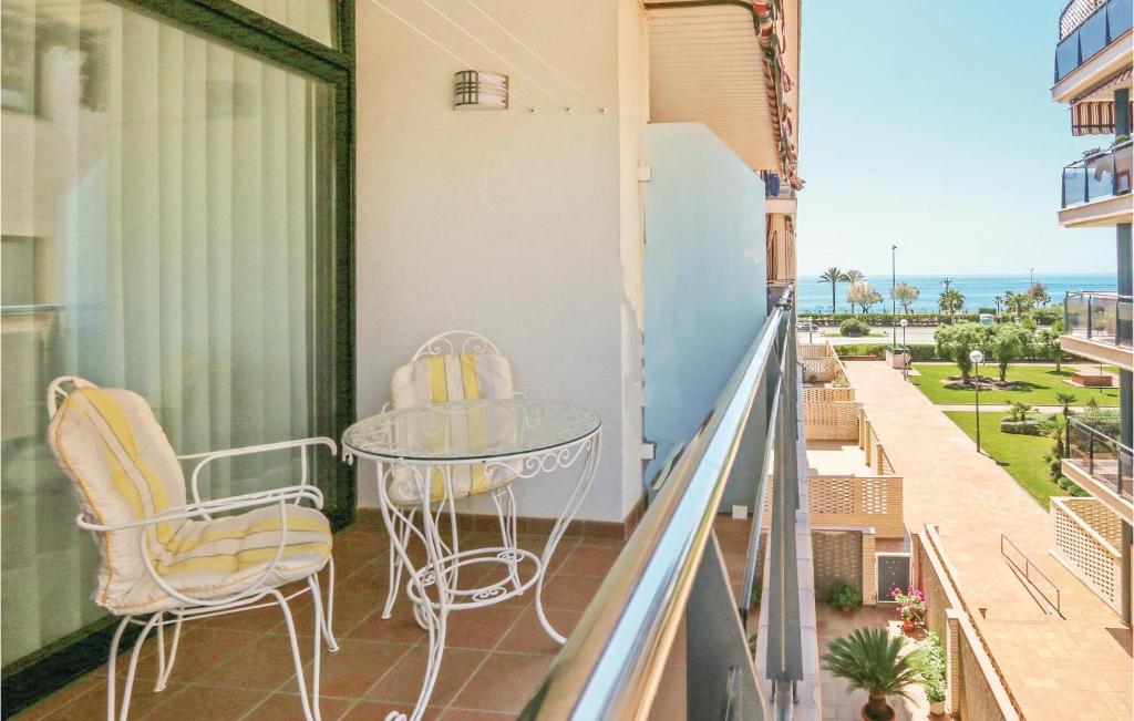 Two-Bedroom Apartment in Pineda de Mar (España Pineda de Mar) - Booking.com