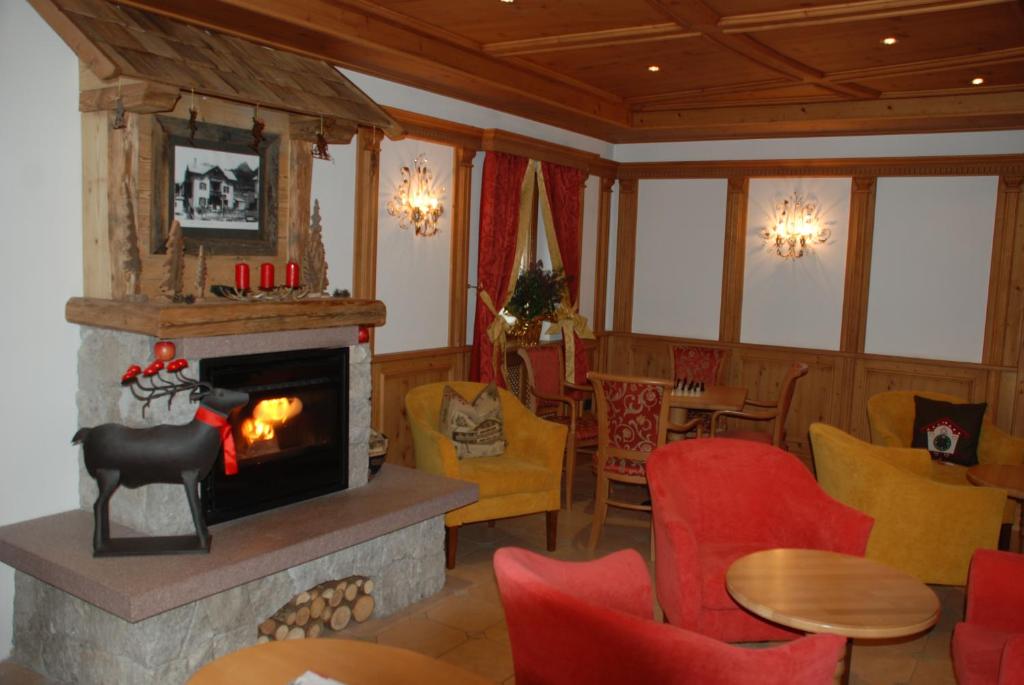 Posezení v ubytování Hotel Flora