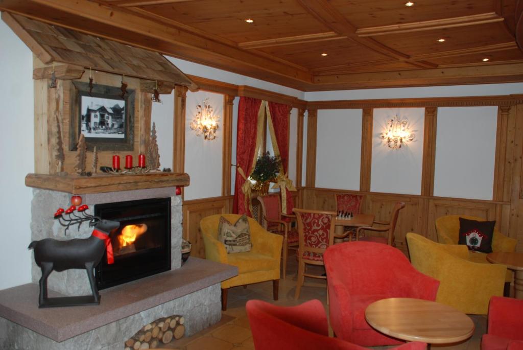 Posezení v ubytování Hotel Flora