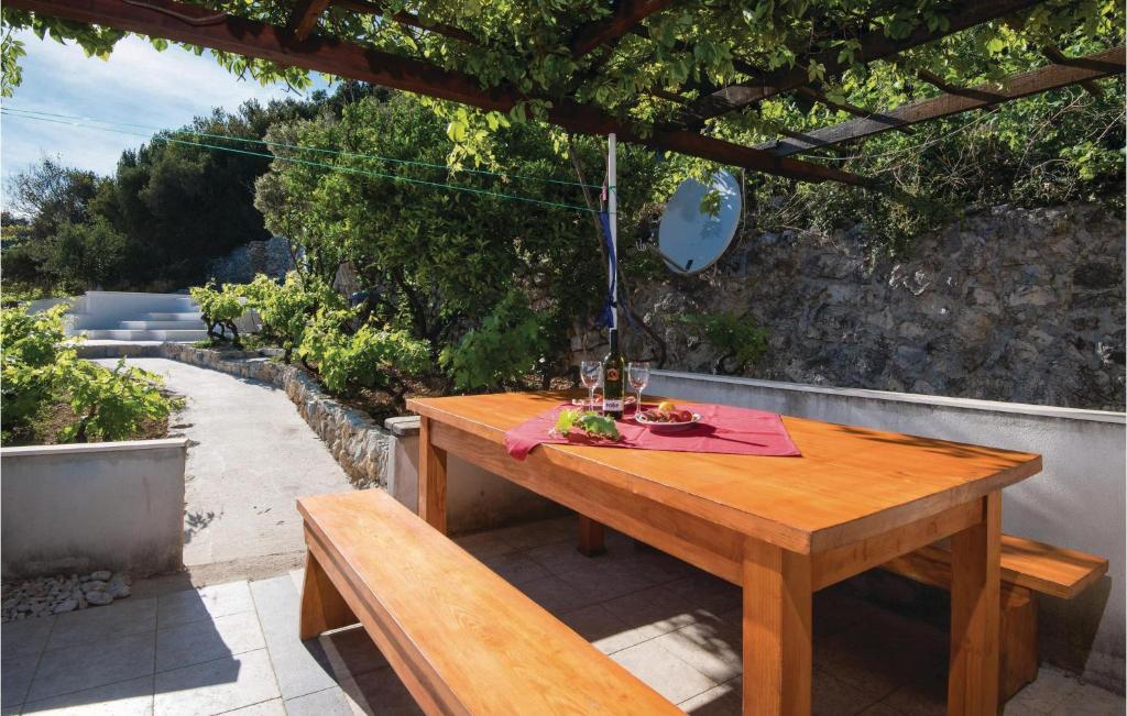 Zahrada ubytování Holiday Home Podobuce Bb Iii