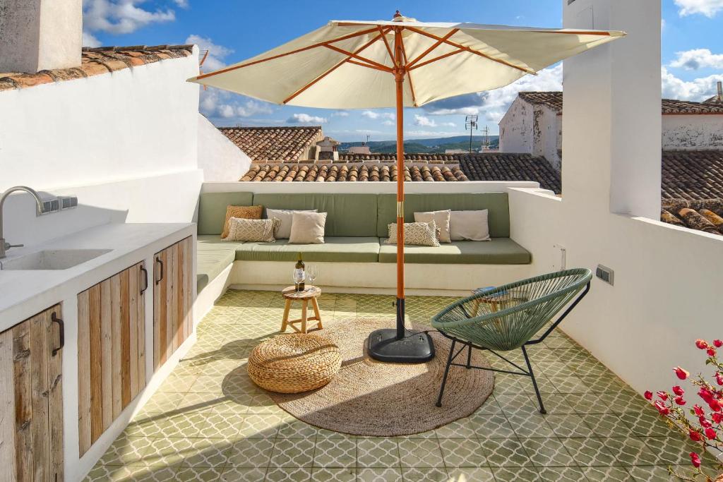 En balkong eller terrasse på Casa En Grenyo, Javea