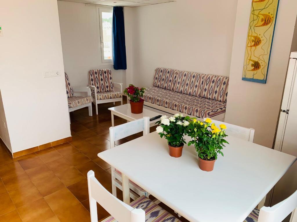 Apartamentos Ebusus, Santa Eulària des Riu – Tarifs 2023