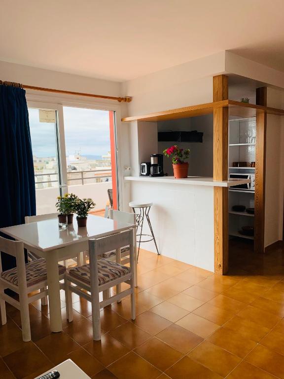 Apartamentos Ebusus, Santa Eulària des Riu – Tarifs 2023